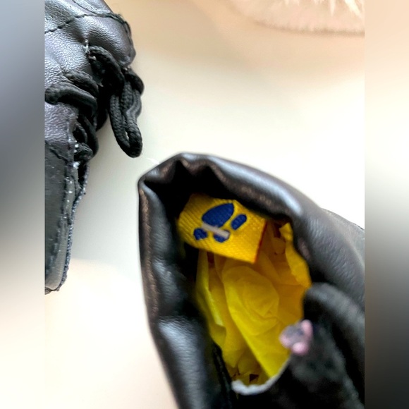 Build-A-Bear Outfit, Ear Warmers and Ice Skates - Picture 6 of 7